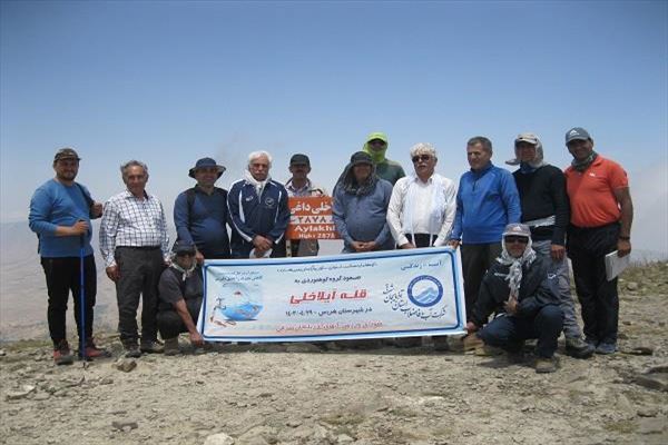 صعود گروه کوهنوردی شرکت آب و فاضلاب آذربایجان شرقی به قله آیلاخلی