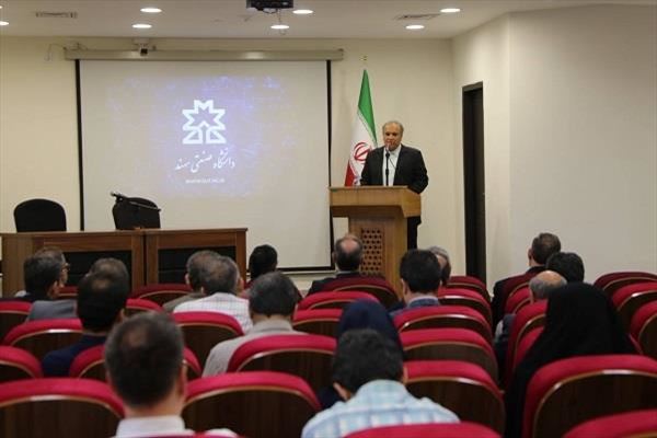 مدیرعامل آبفای آذربایجان شرقی: عبور از چالش‌های صنعت آب با بهره‌گیری از دانشگاه و فناوری ممکن خواهد بود