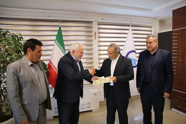 تقدیر از مدیرعامل آبفای آذربایجان‌شرقی در پاسداشت فرهنگ ایثار و شهادت