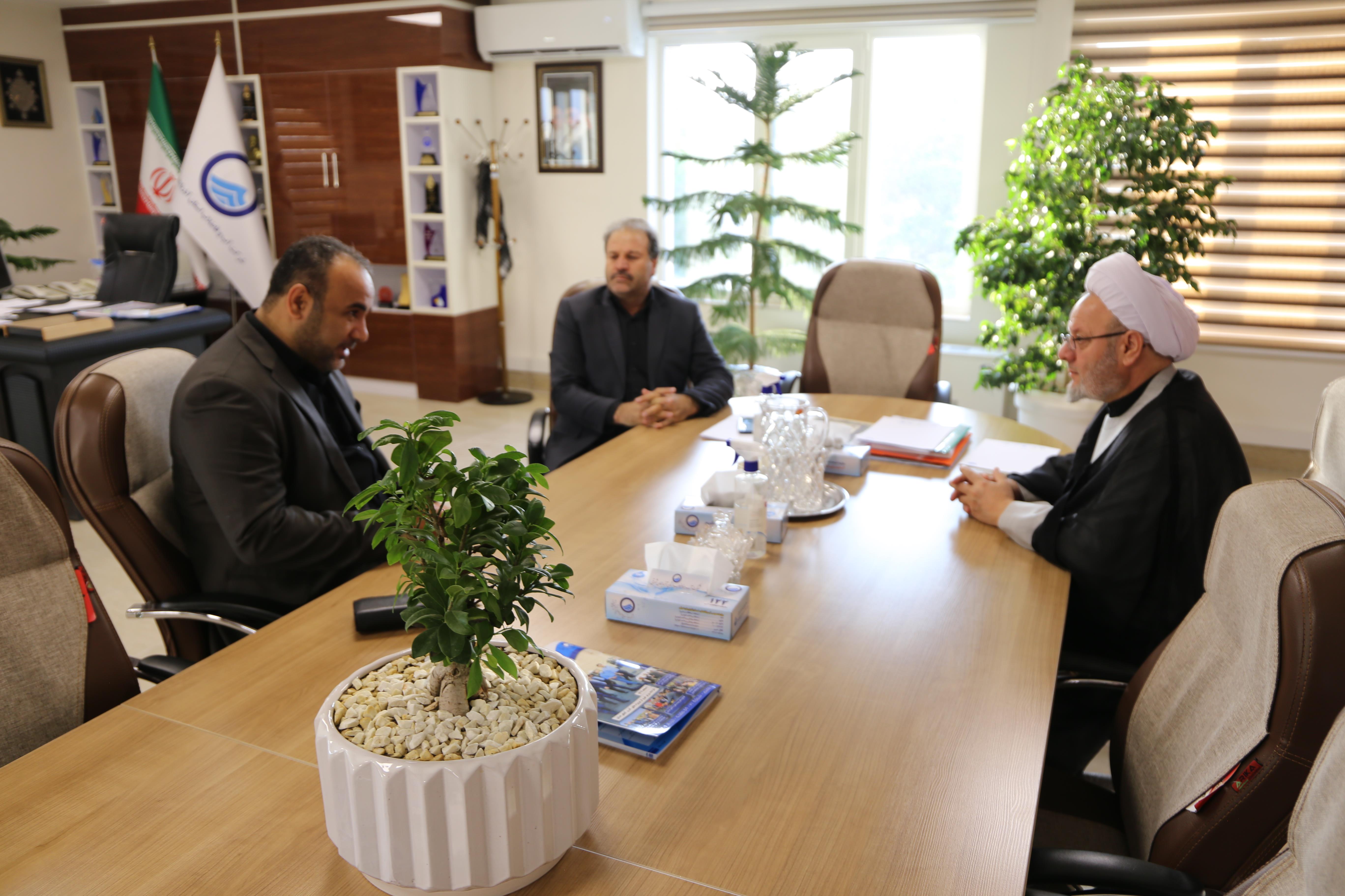 دیدار مدیرعامل شرکت آب و فاضلاب آذربایجان شرقی با مدیرکل امور اقتصاد و دارایی استان